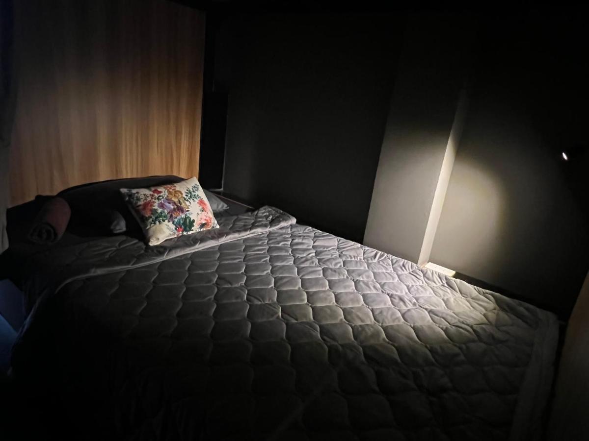 Saigon 118 Hostel And Cafe Хошимин Екстериор снимка