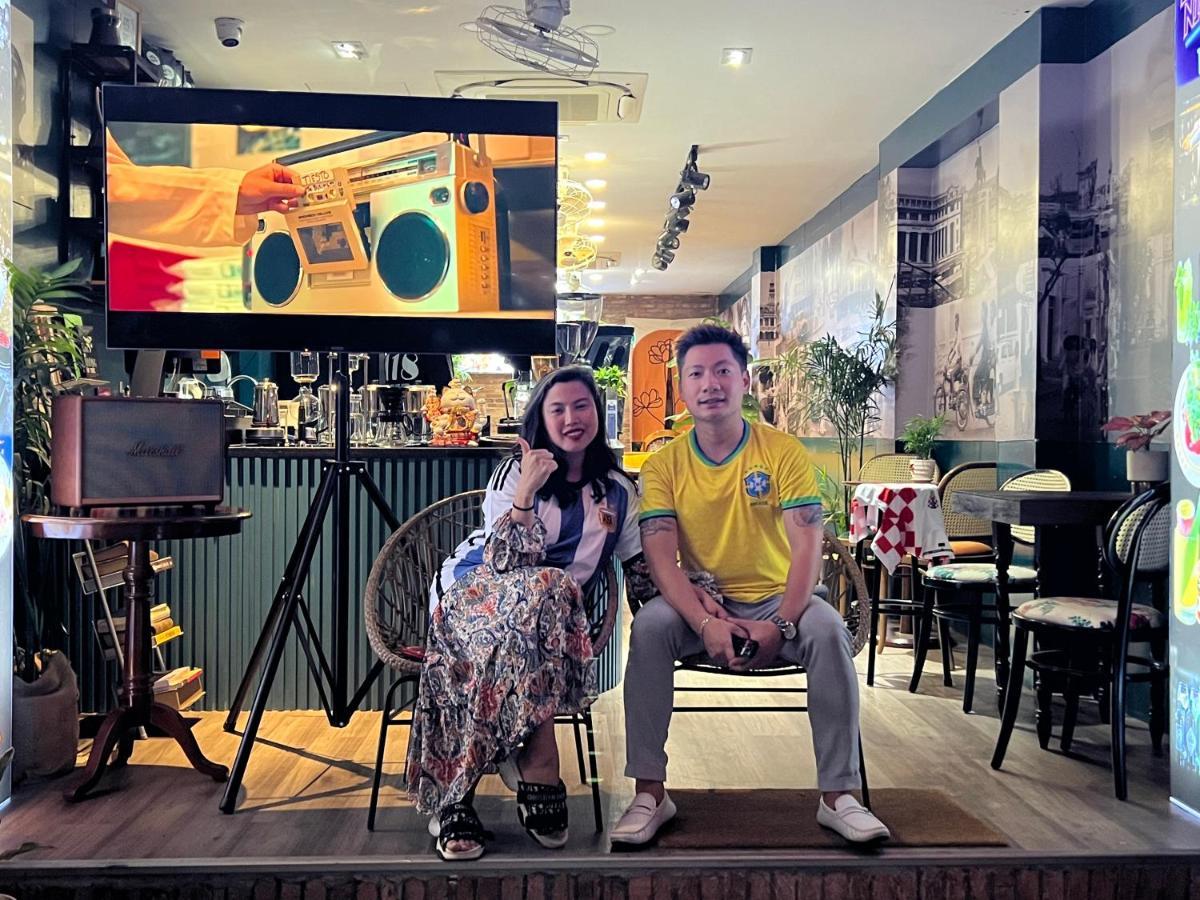 Saigon 118 Hostel And Cafe Хошимин Екстериор снимка