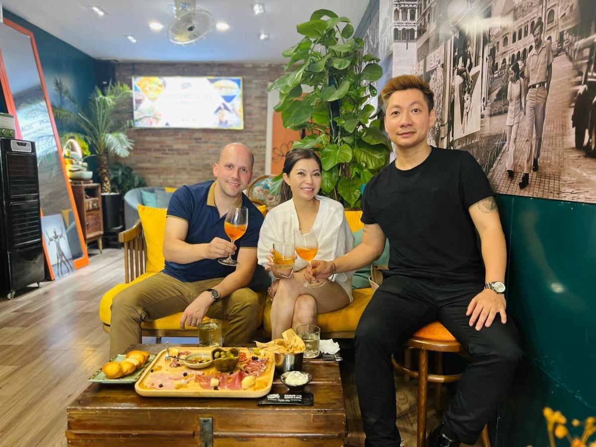 Saigon 118 Hostel And Cafe Хошимин Екстериор снимка